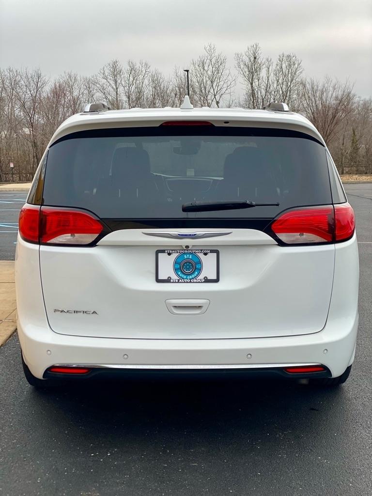 Chrysler Pacifica  2018