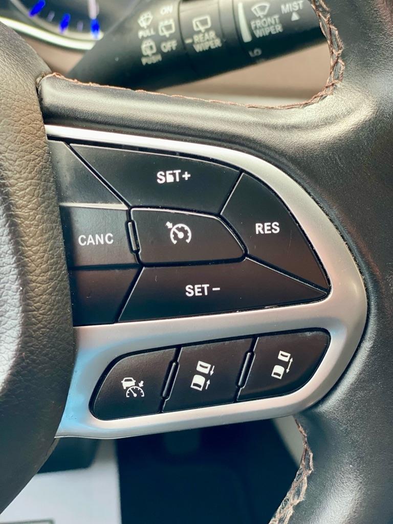 Chrysler Pacifica  2018