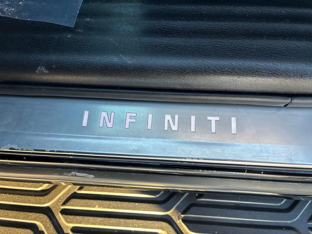 Infiniti QX80  2020