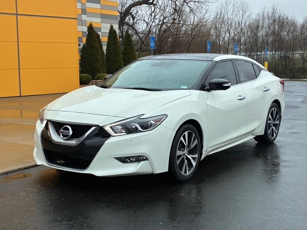 Nissan Maxima  2017