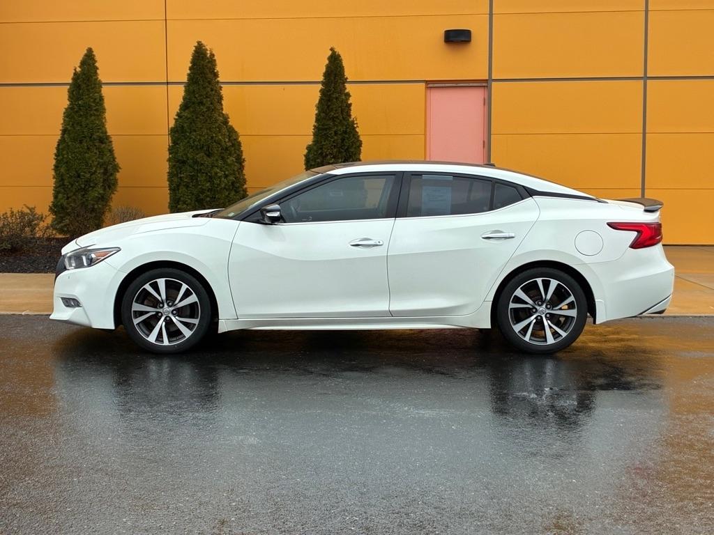 Nissan Maxima  2017