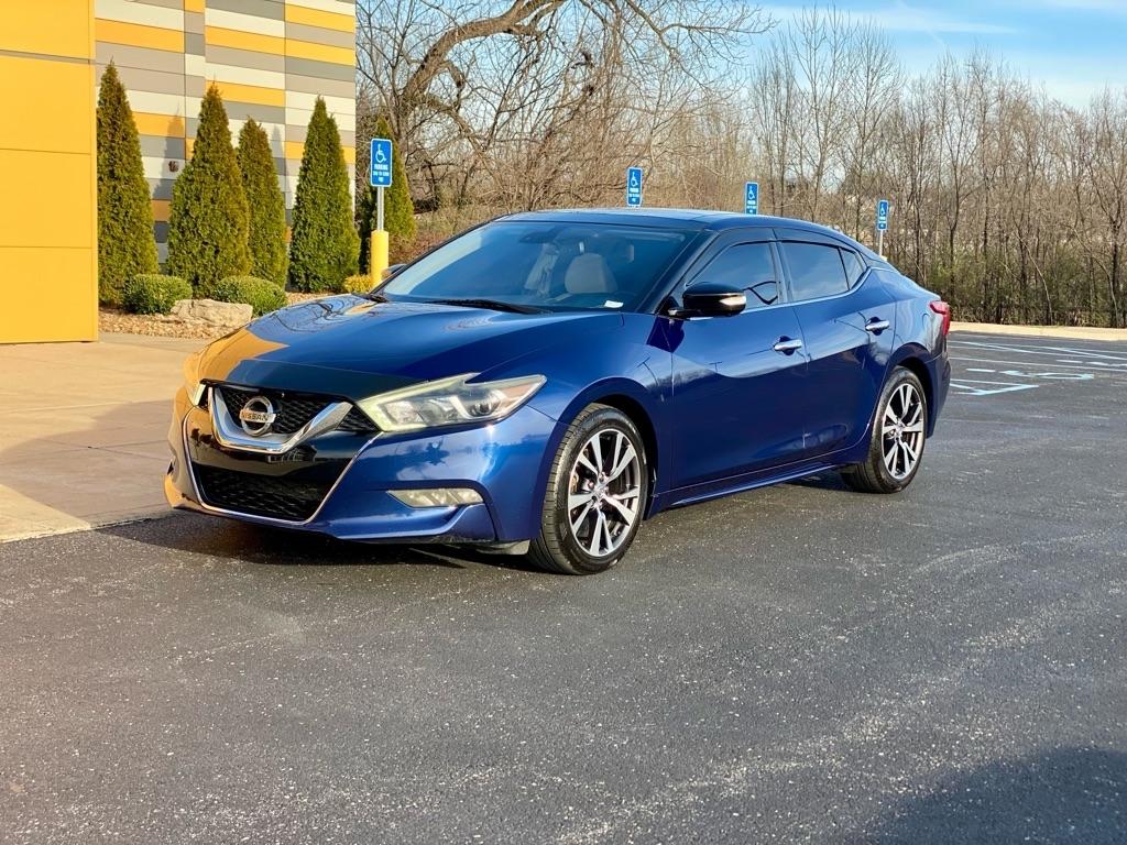 Nissan Maxima  2016