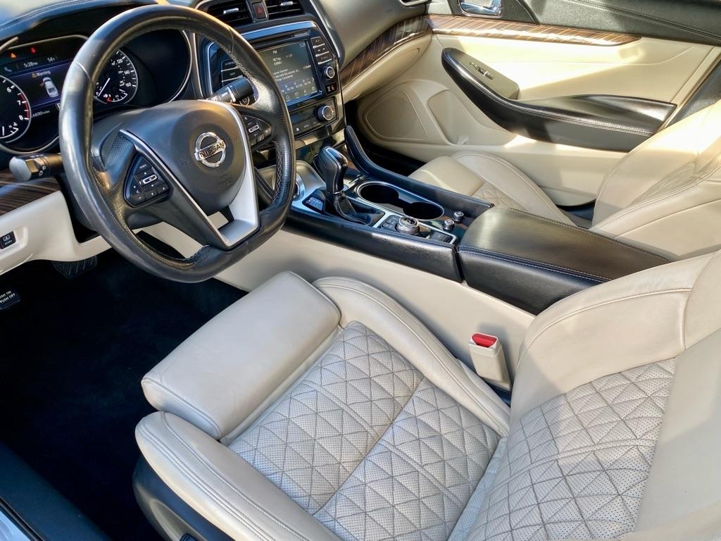 Nissan Maxima  2016
