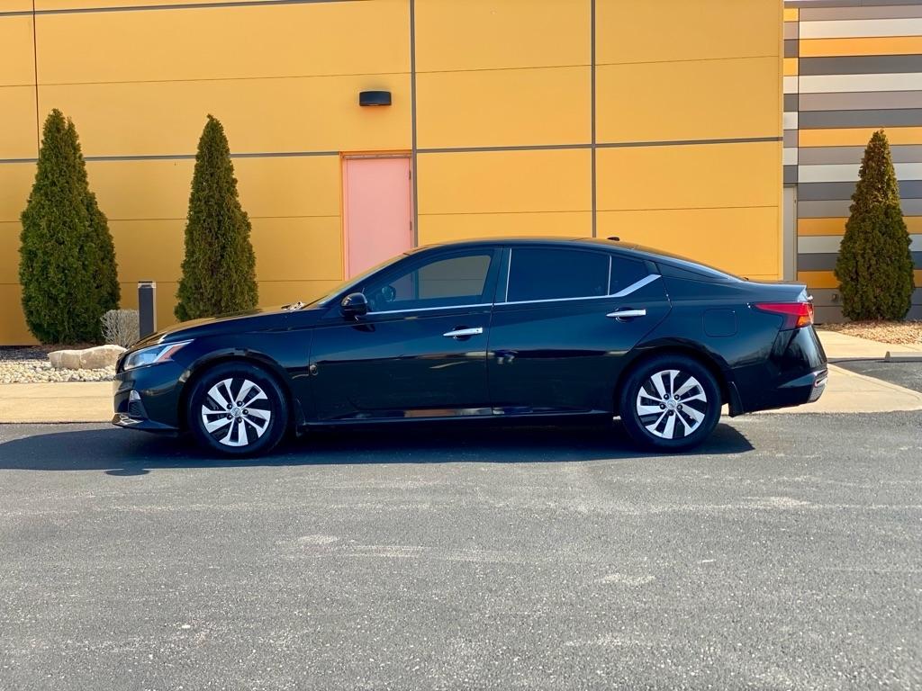 Nissan Altima  2019