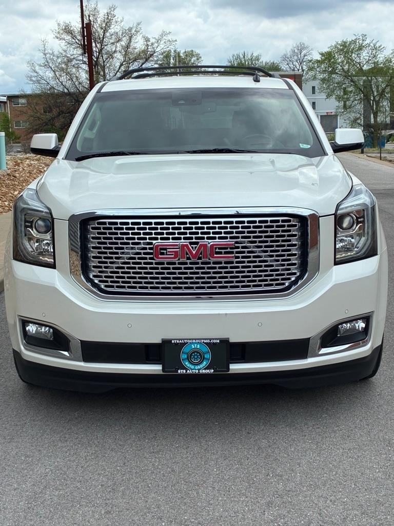 GMC Yukon Denali  2015