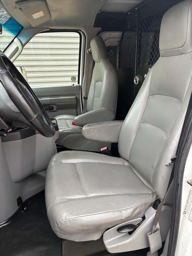 Ford Econoline  2011