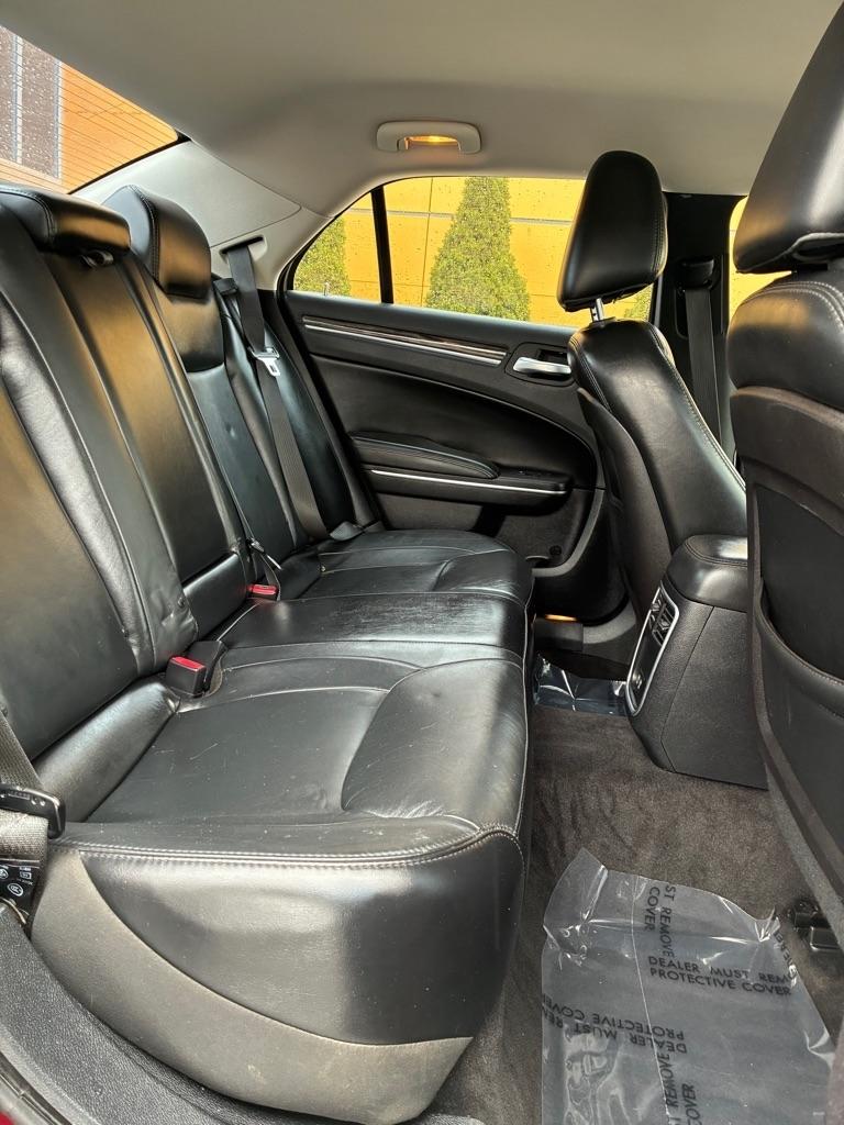 Chrysler 300  2015