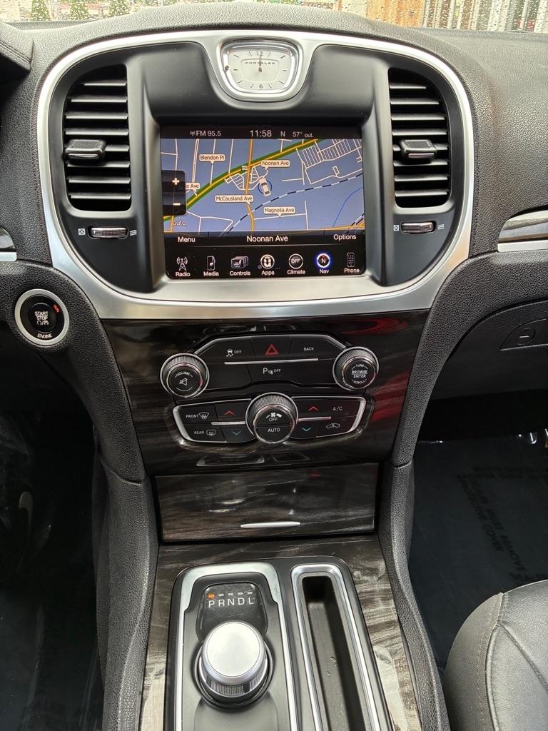 Chrysler 300  2015