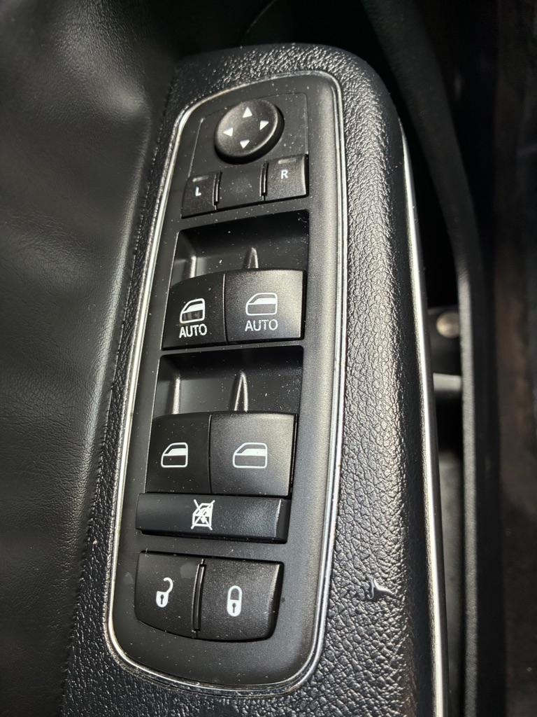 Chrysler 300  2015