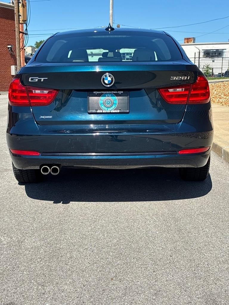 BMW 3 Series  2015