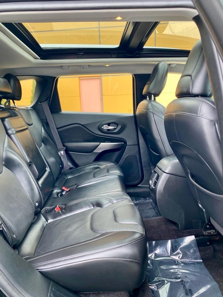 Jeep Cherokee  2019