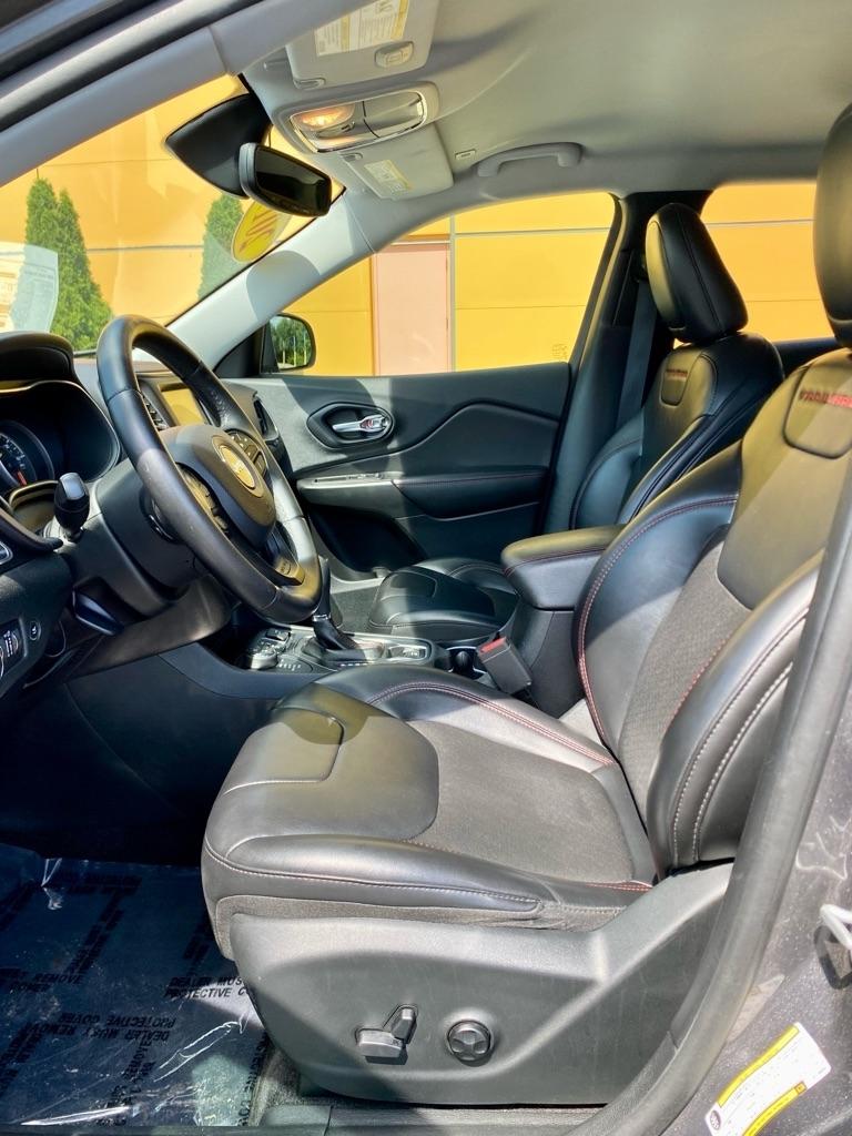 Jeep Cherokee  2019