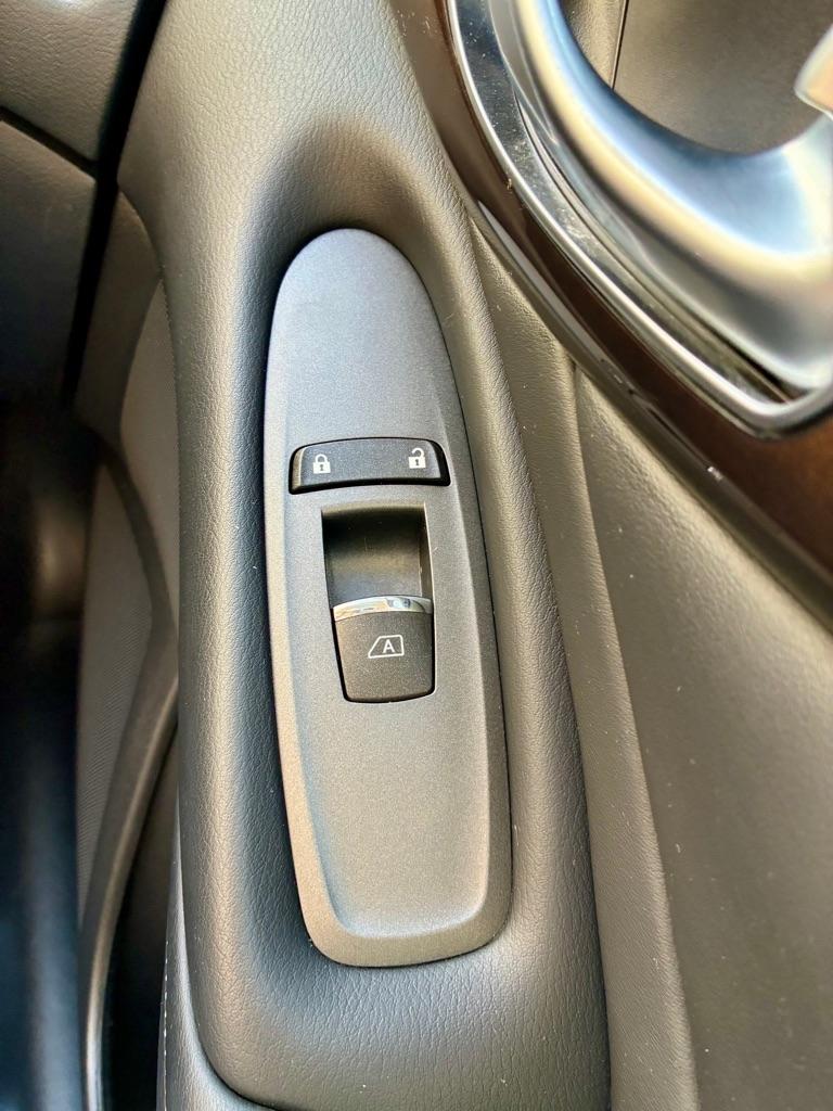 Infiniti Q50  2018