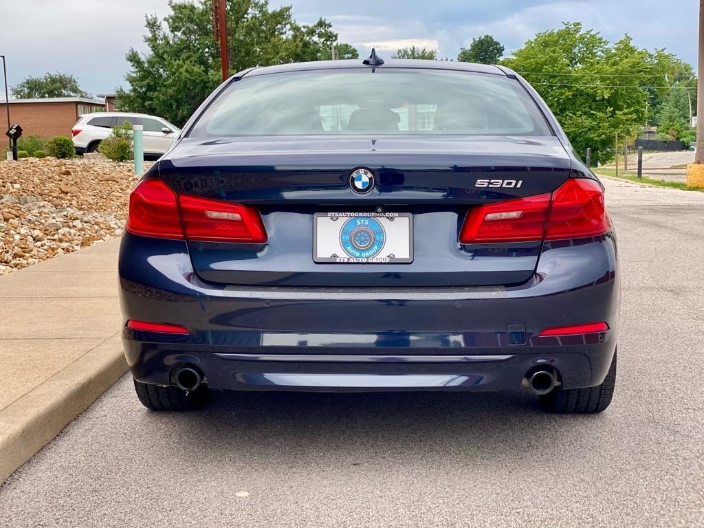 BMW 5 Series  2018