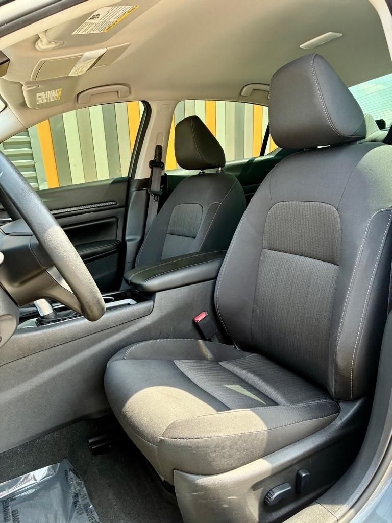 Nissan Altima  2024