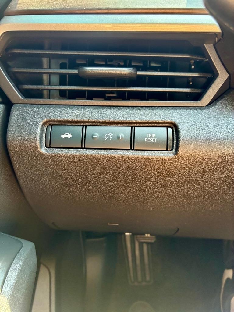 Nissan Altima  2024