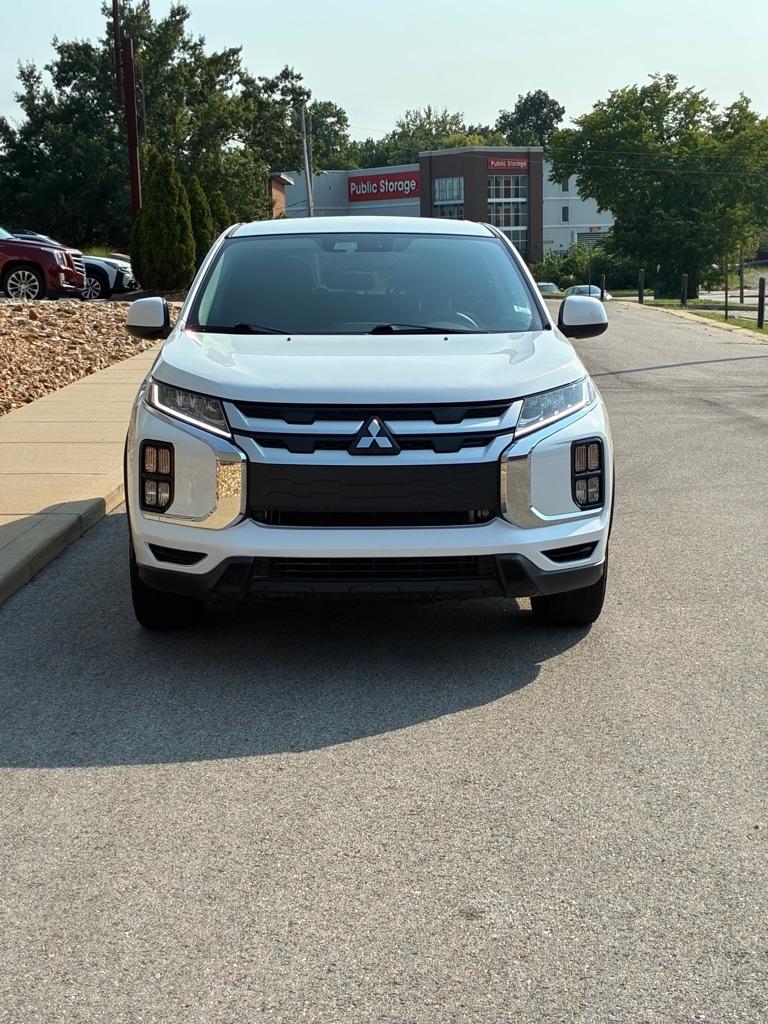 Mitsubishi Outlander Sport  2021