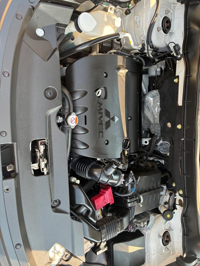 Mitsubishi Outlander Sport  2021
