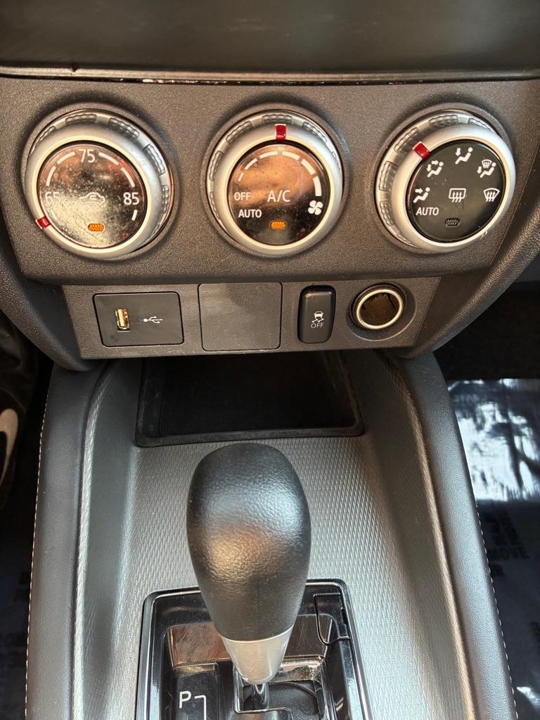 Mitsubishi Outlander Sport  2021