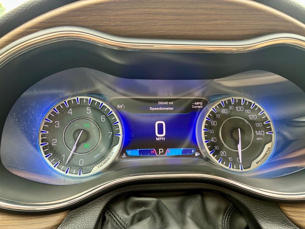 Chrysler 200  2015