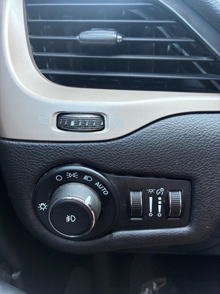 Jeep Cherokee  2017