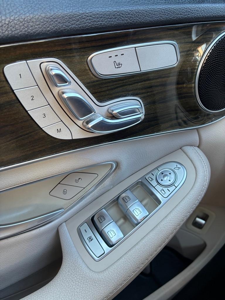 Mercedes-Benz C-Class  2017