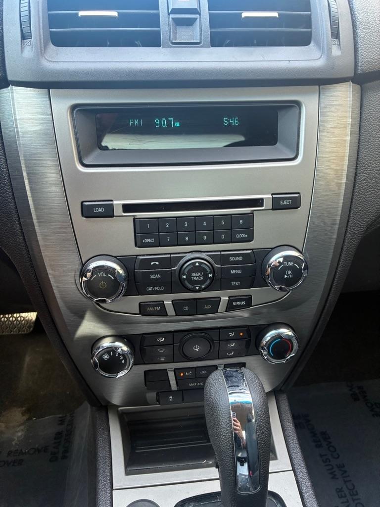 Ford Fusion  2010