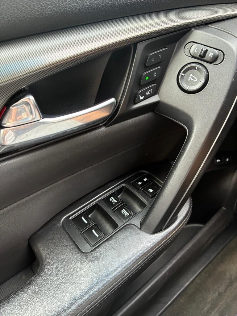 Acura TL  2013