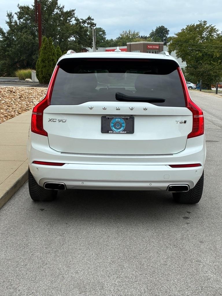 Volvo XC90  2020