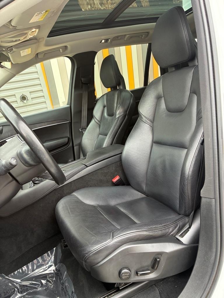 Volvo XC90  2020