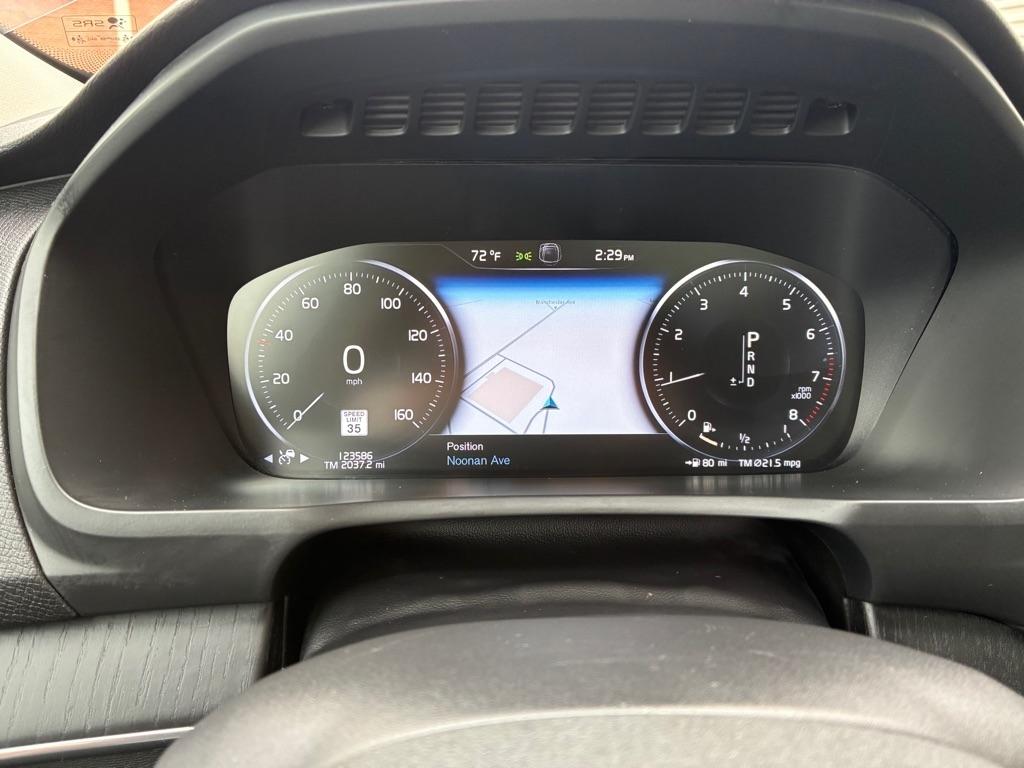 Volvo XC90  2020