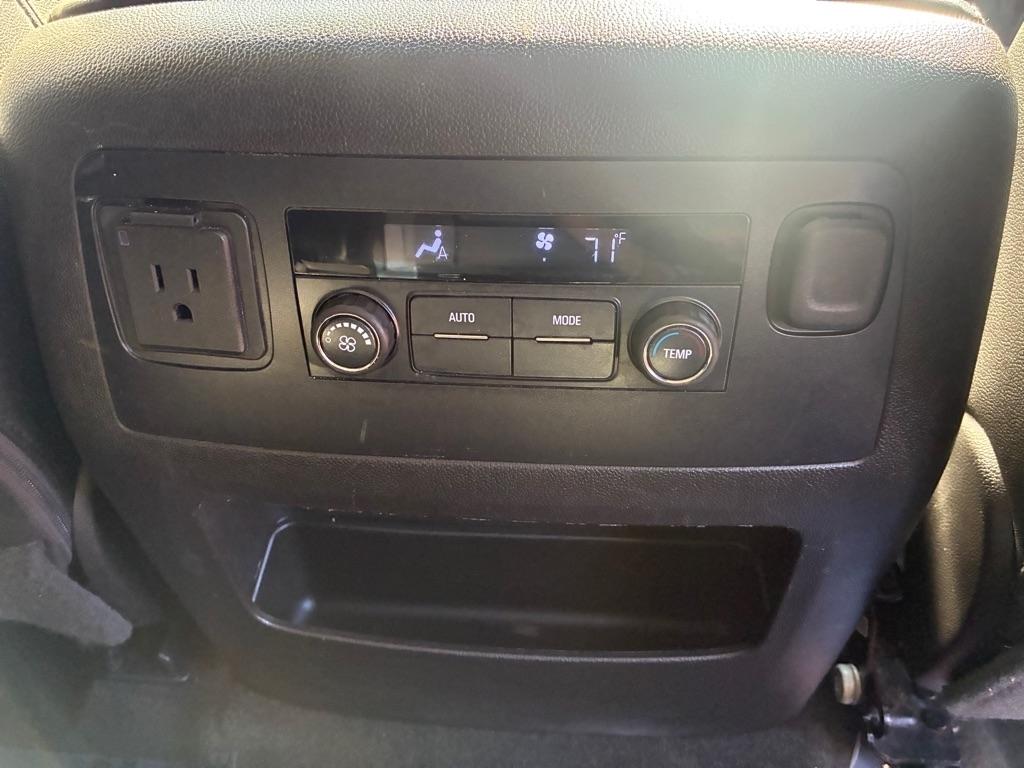 Chevrolet Tahoe  2016