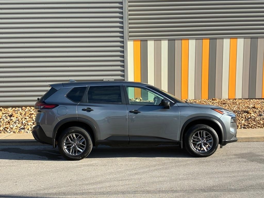 Nissan Rogue  2021
