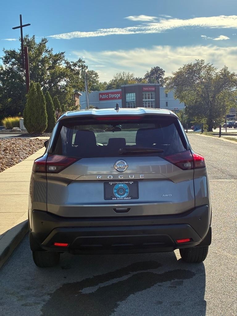 Nissan Rogue  2021