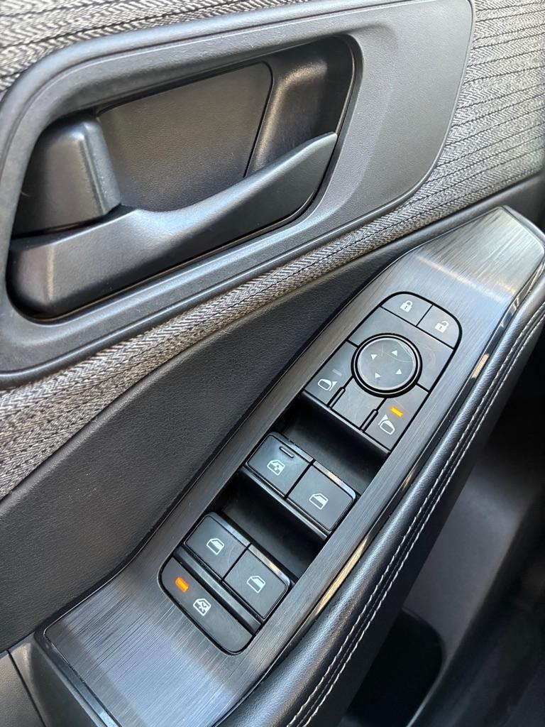Nissan Rogue  2021