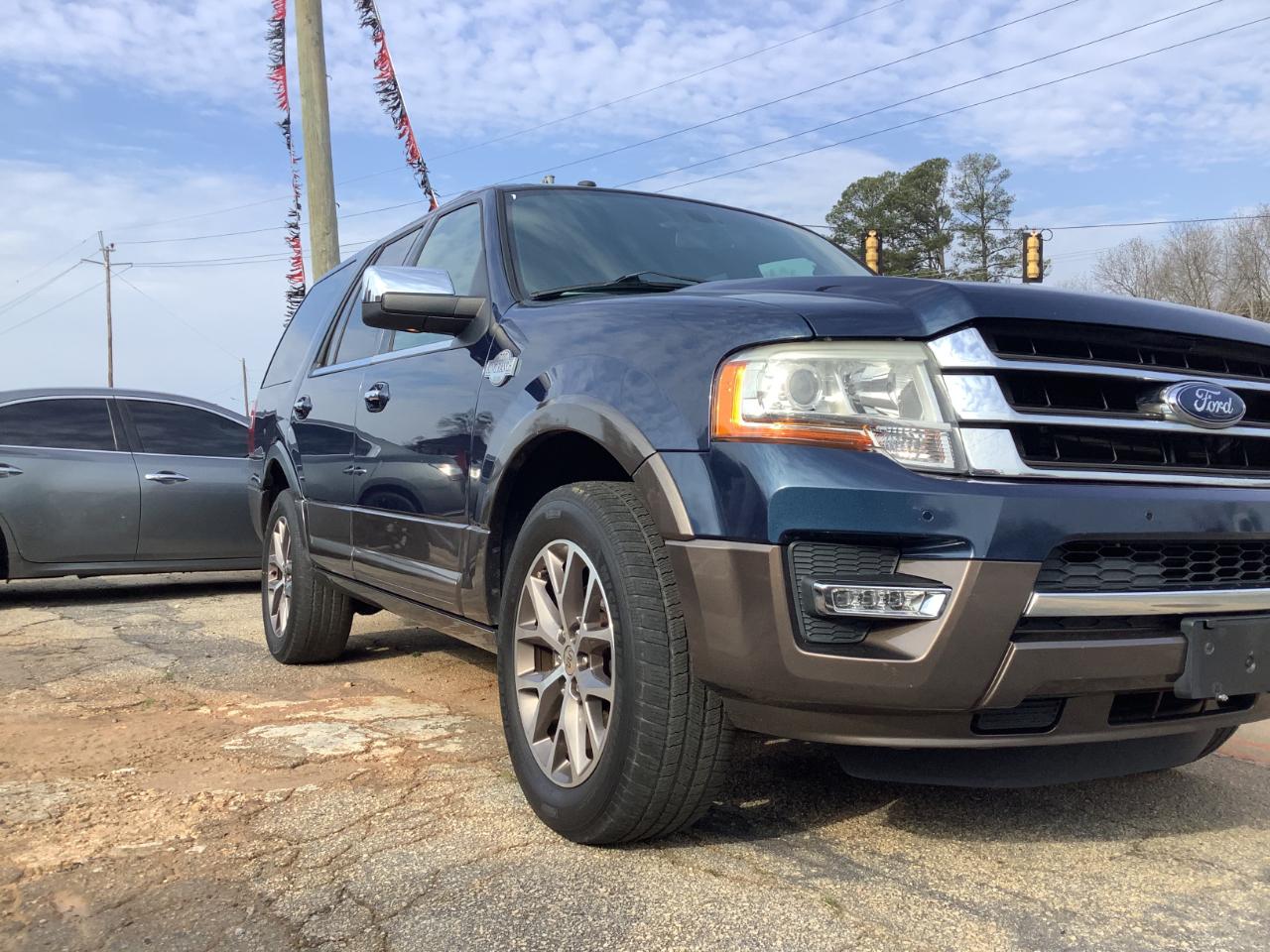 2017 Ford Expedition XLT 2WD