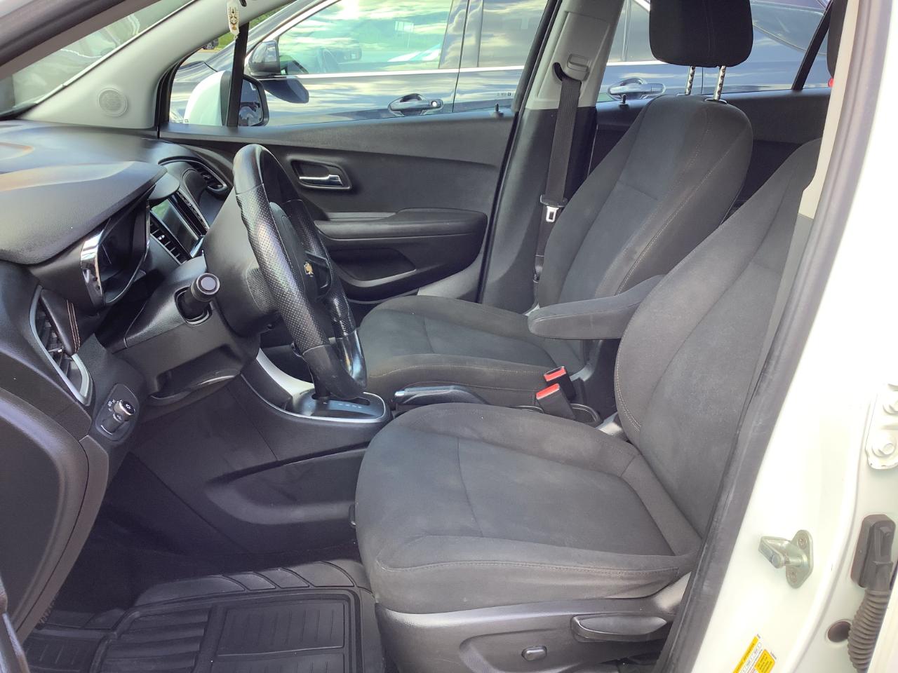 2018 Chevrolet Trax LS - Photo 6