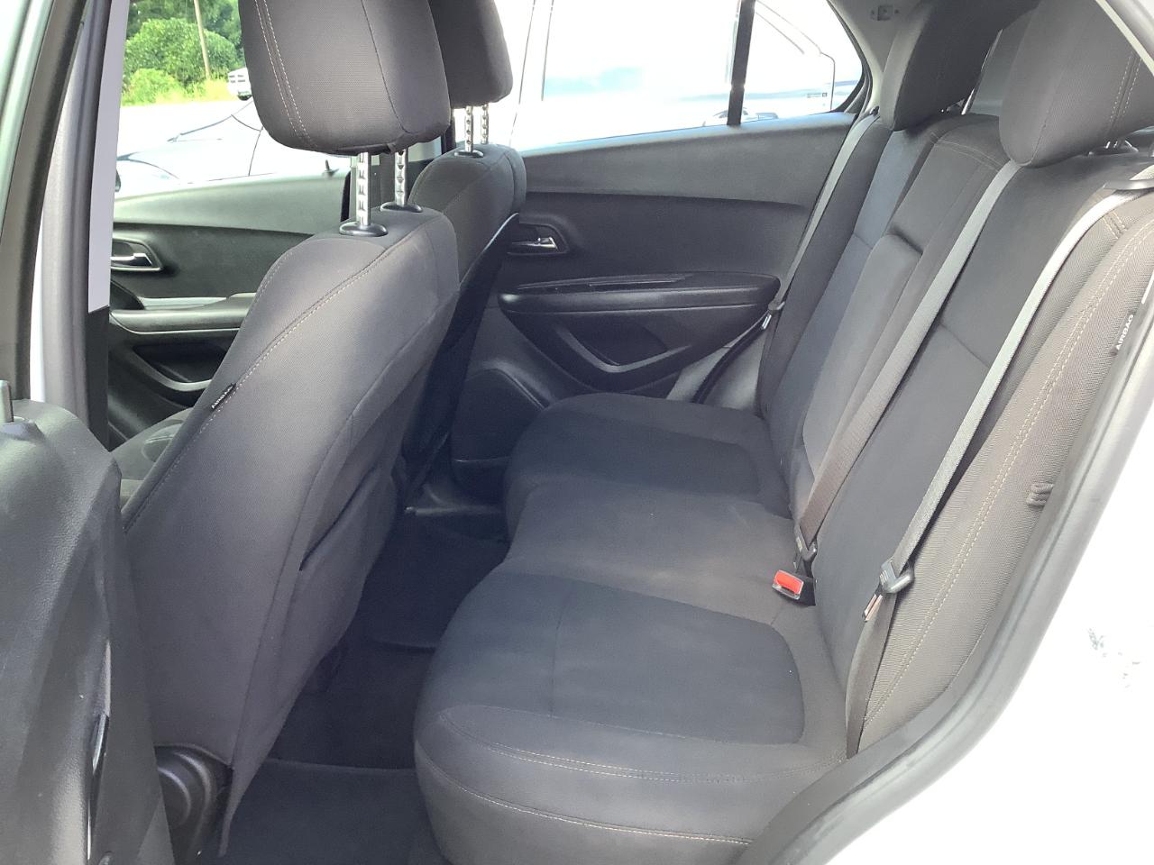 2018 Chevrolet Trax LS - Photo 7