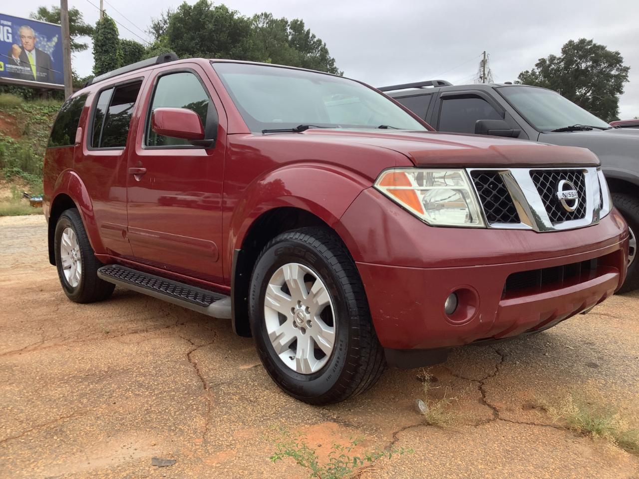 2006 Nissan Pathfinder LE 2WD
