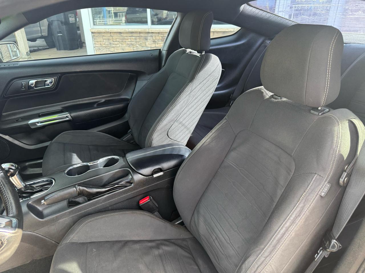 Ford Mustang EcoBoost Coupe 2016