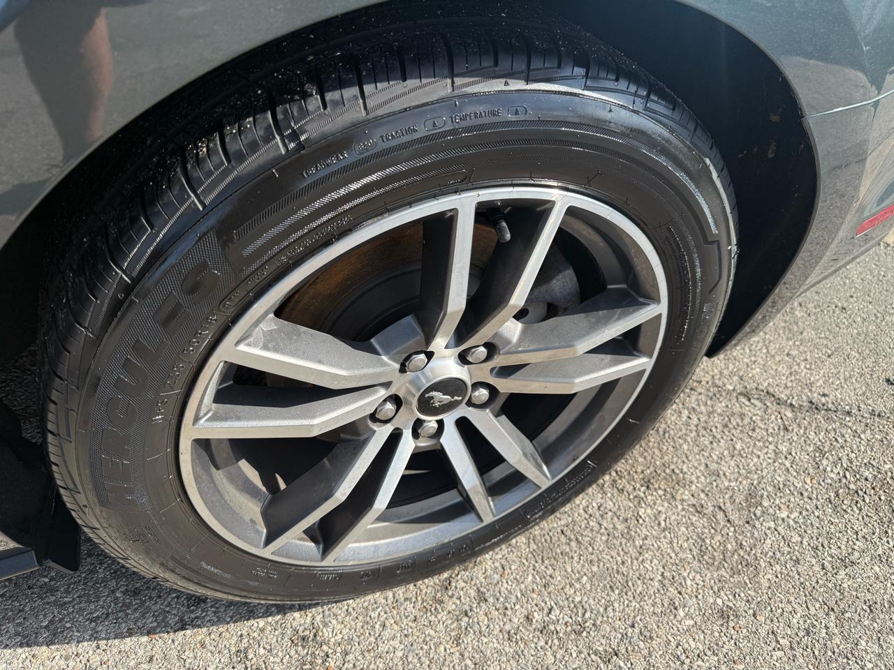 Ford Mustang EcoBoost Coupe 2016