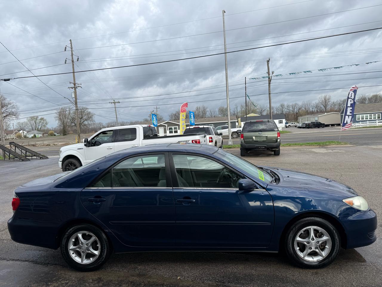 Toyota Camry LE 2005