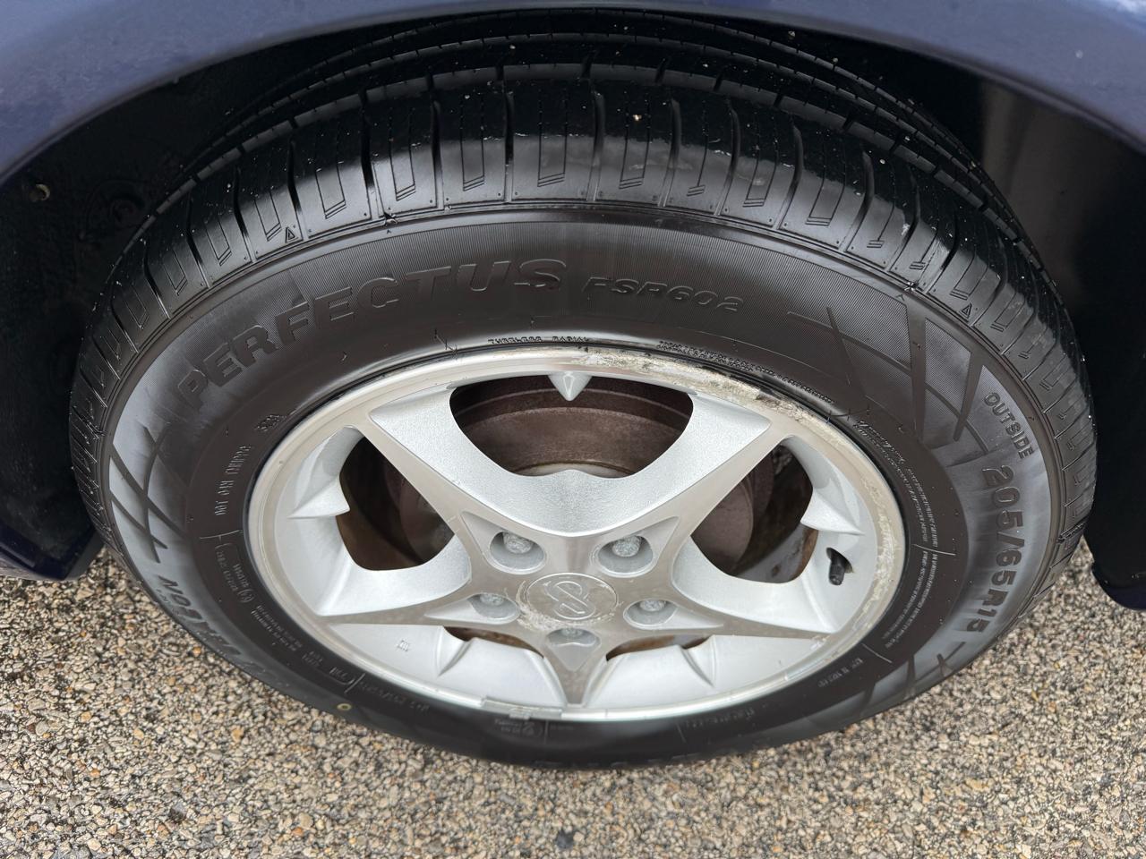 Toyota Camry LE 2005