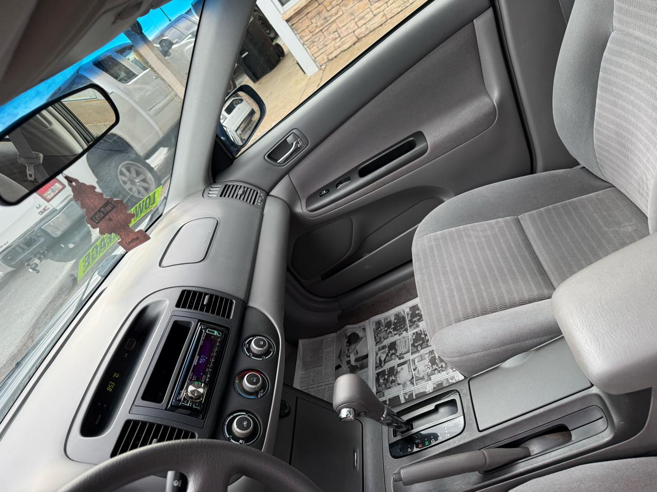 Toyota Camry LE 2005