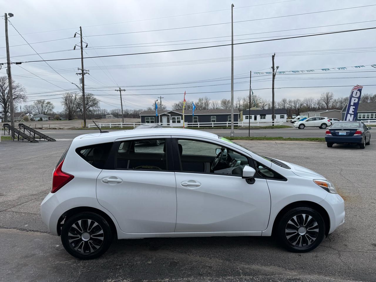 Nissan Versa Note S 2016