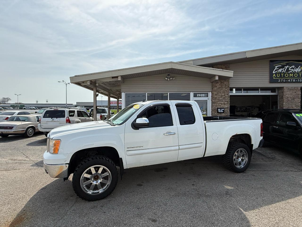 GMC Sierra 1500 SLE Ext. Cab 4WD 2011