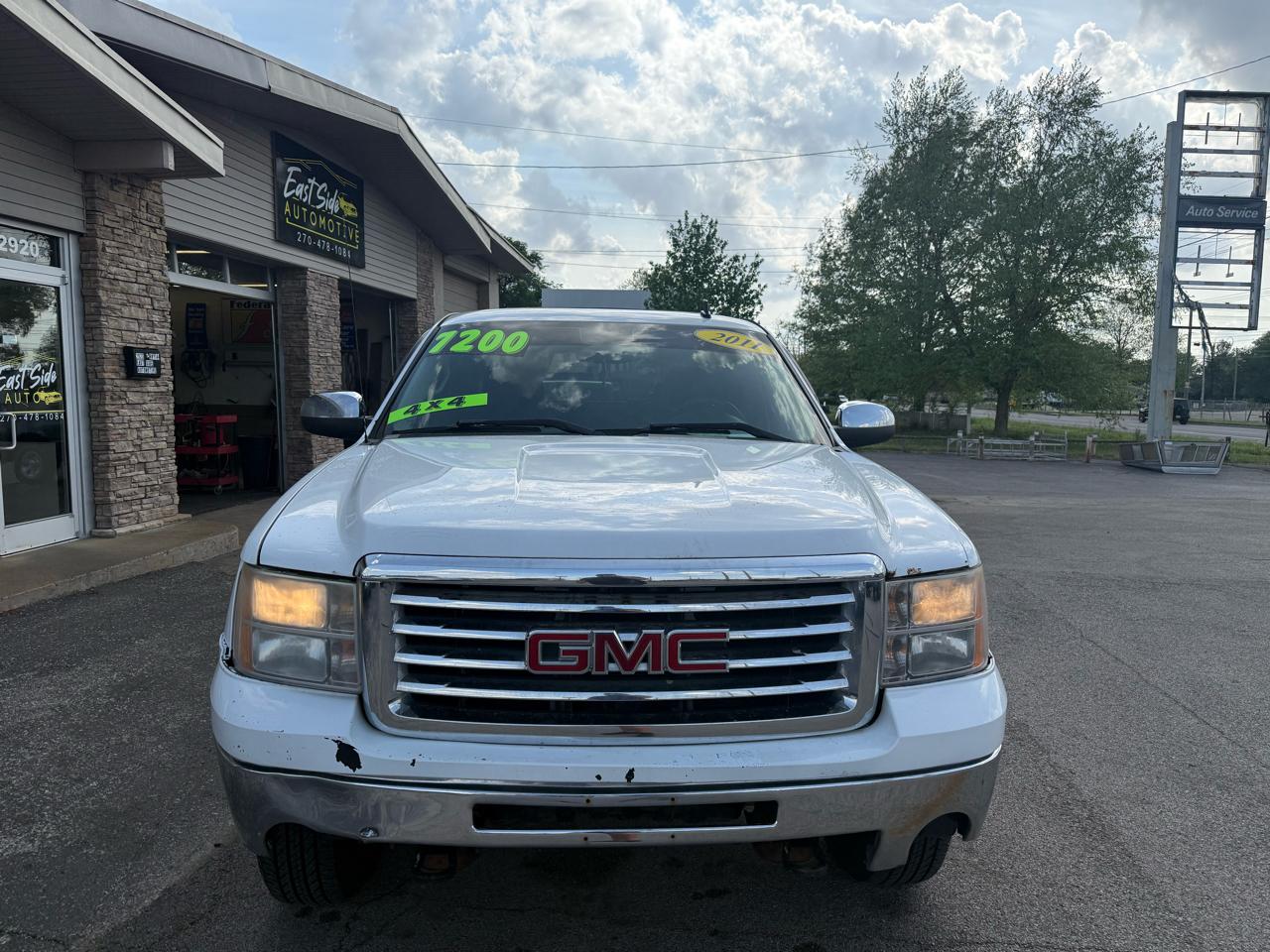 GMC Sierra 1500 SLE Ext. Cab 4WD 2011