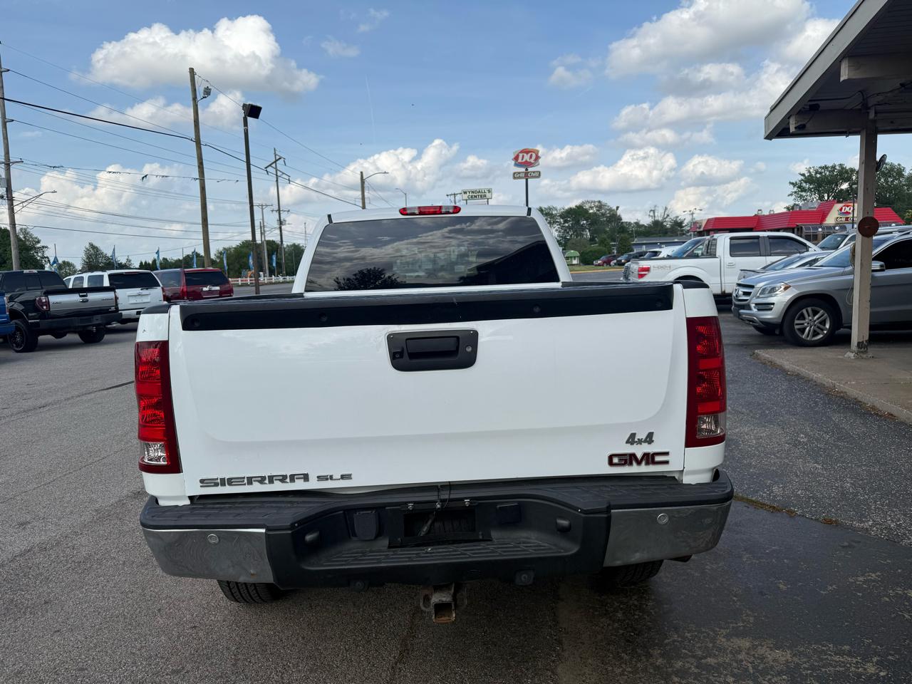 GMC Sierra 1500 SLE Ext. Cab 4WD 2011