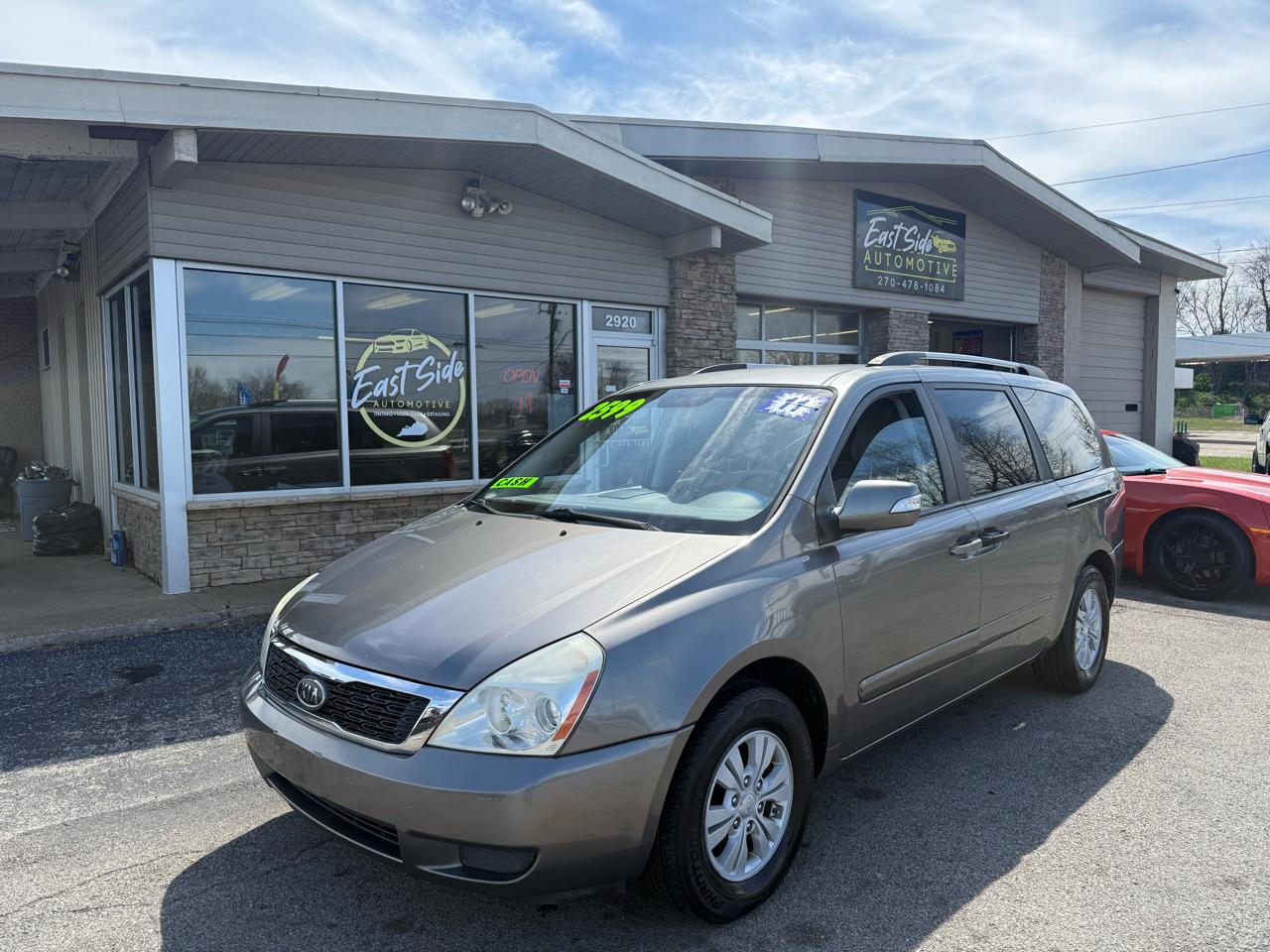 Kia Sedona LX LWB 2011