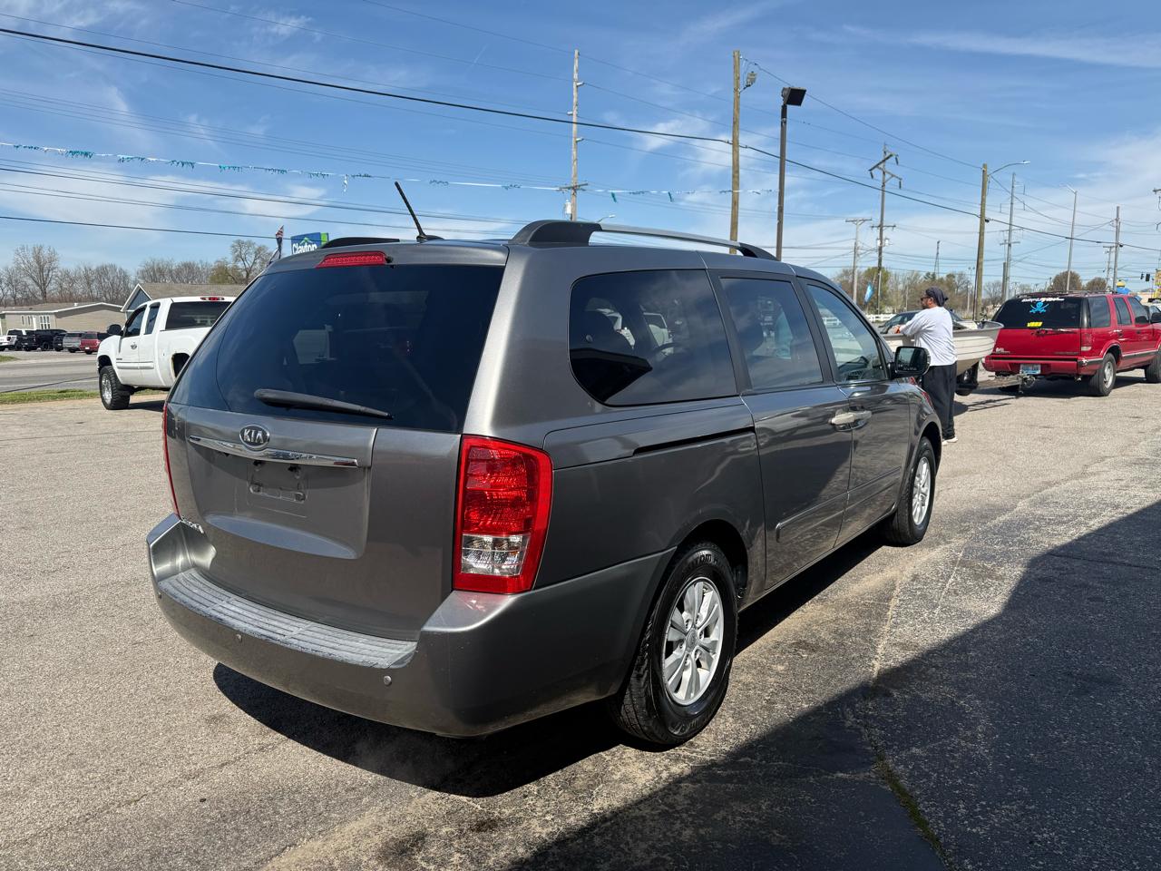Kia Sedona LX LWB 2011